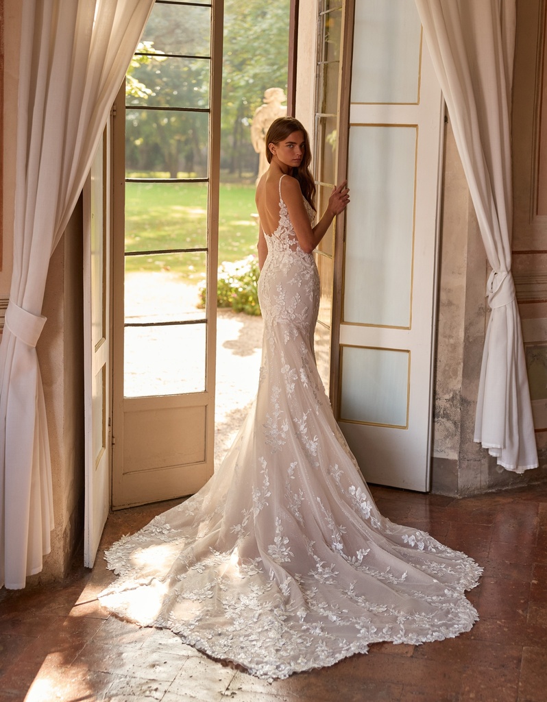 Robe de mariée Mylène, bustier corset dentelle florale, épaules dénudées